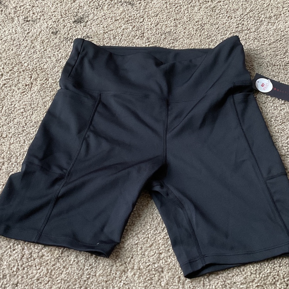 Black Biker Shorts With Pockets